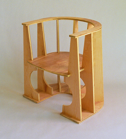 circular shaped throne chair